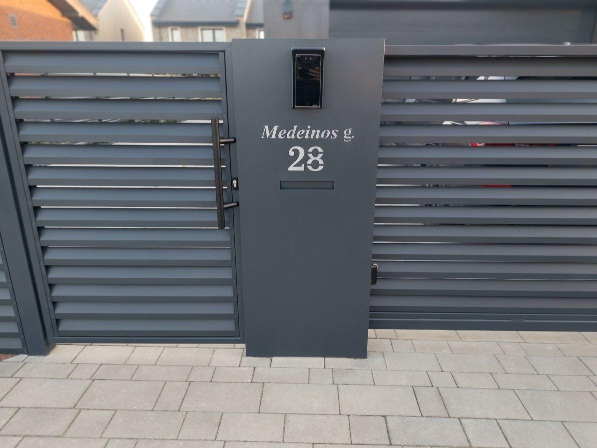 Letterbox console with intercom