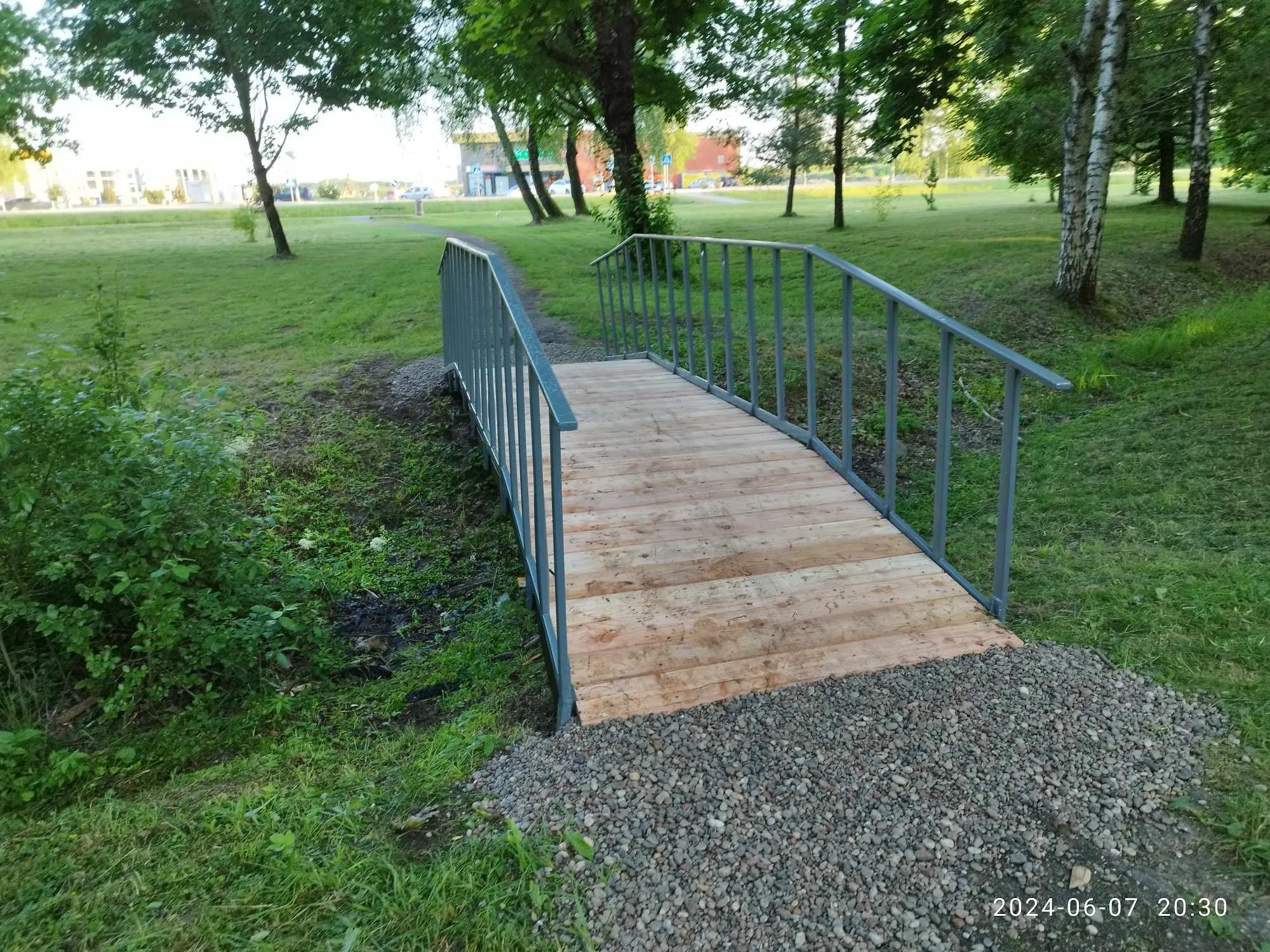 Lauko baldai, pašto dėžutės