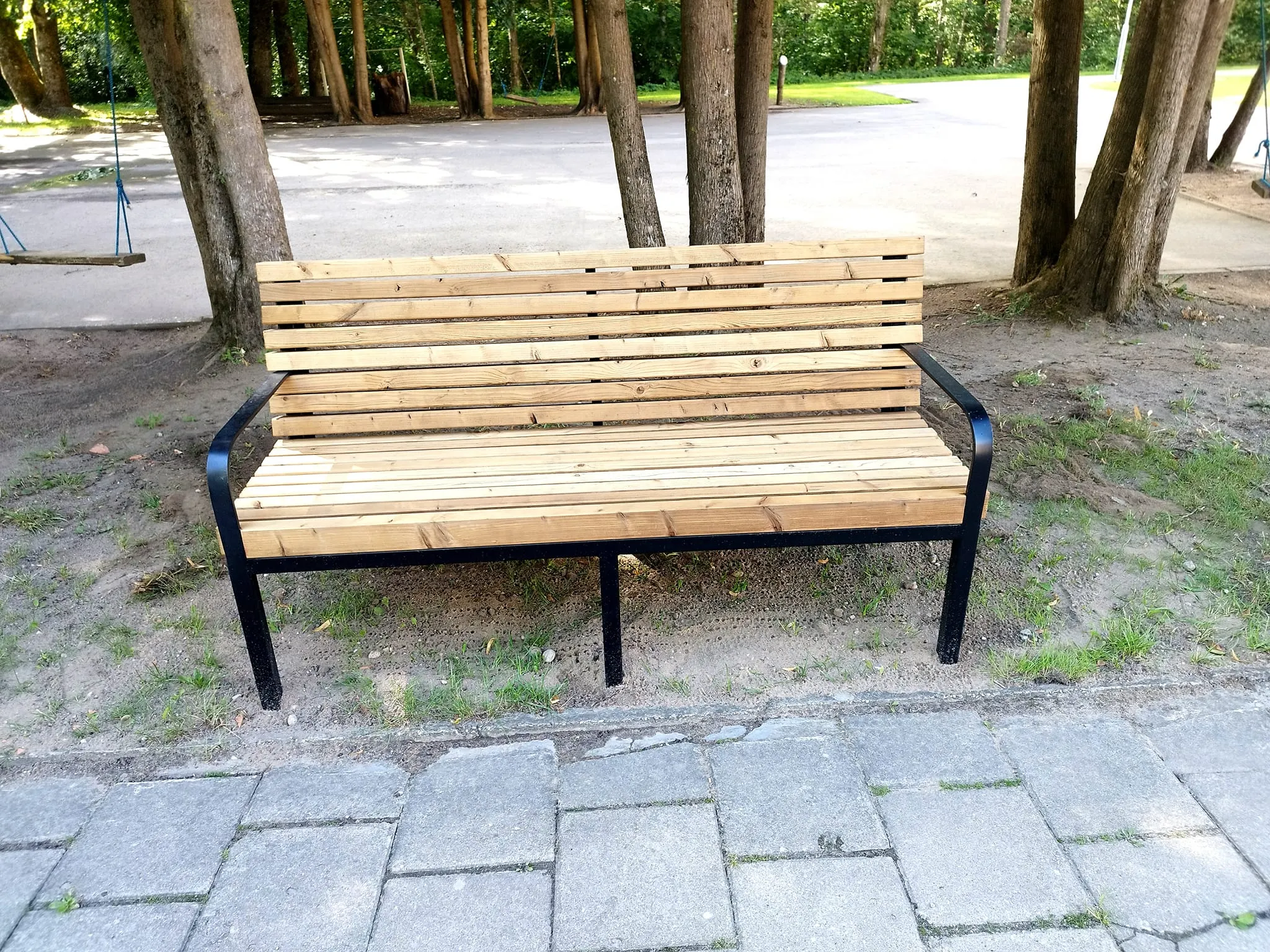 Lauko baldai, pašto dėžutės