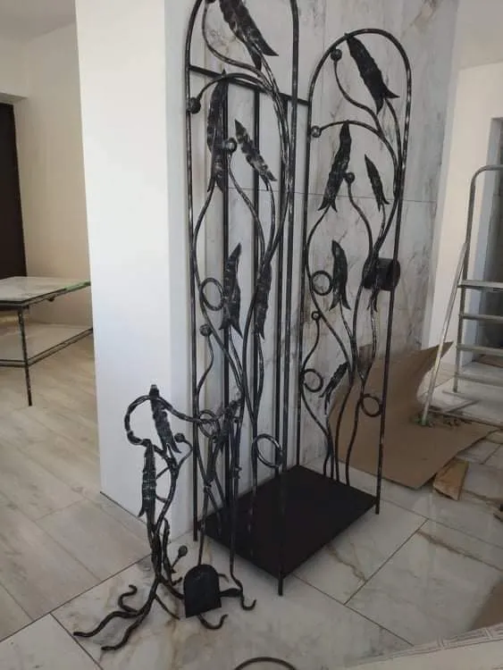 Meninės kalvystės gaminiai