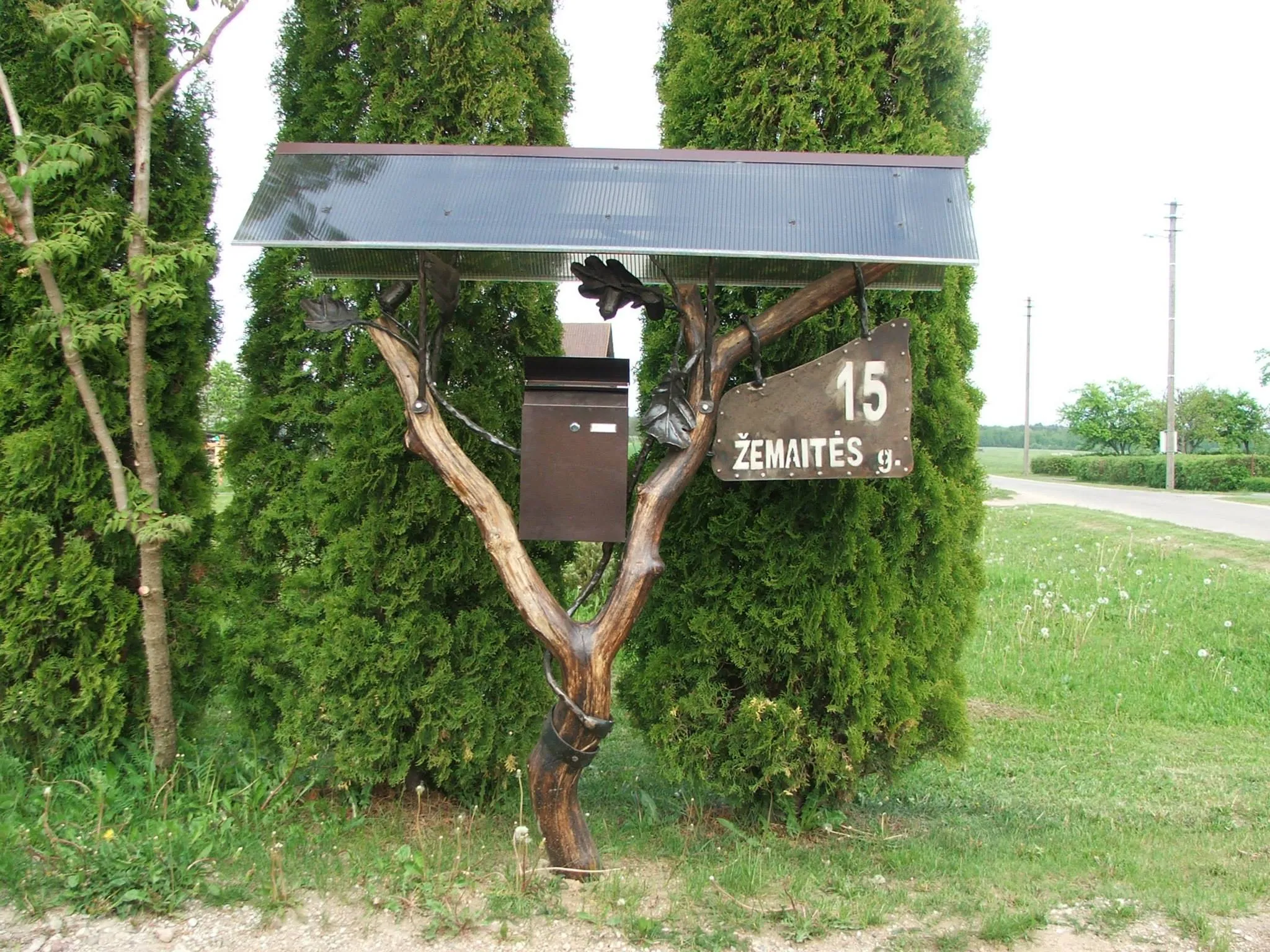 Meninės kalvystės gaminiai